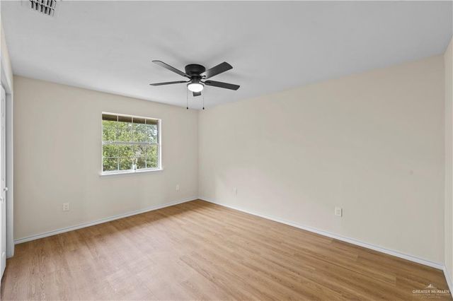 716 E Bugambilia Avenue, Hidalgo, TX 78557