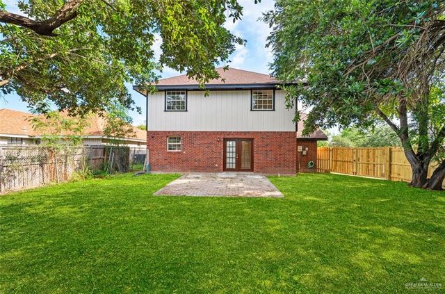 716 E Bugambilia Avenue, Hidalgo, TX 78557
