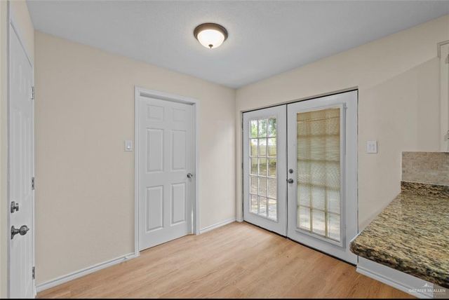 716 E Bugambilia Avenue, Hidalgo, TX 78557