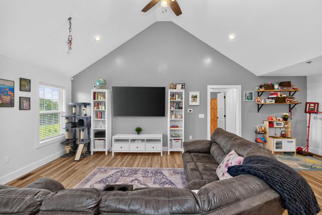 5021 Bentwood Court, Richmond, KY 40475