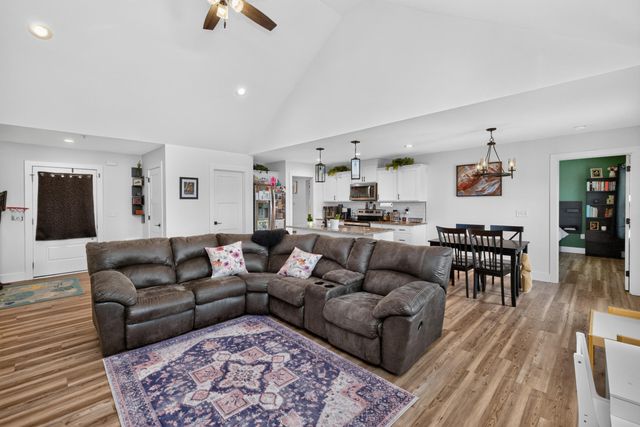 5021 Bentwood Court, Richmond, KY 40475