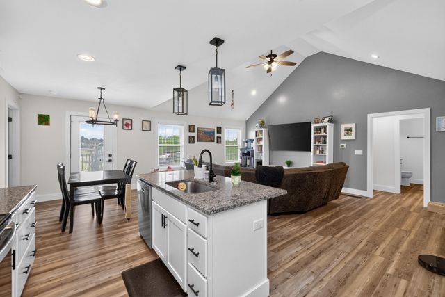 5021 Bentwood Court, Richmond, KY 40475