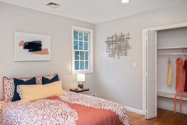 29 Burke Ln, Wellesley, MA 02481