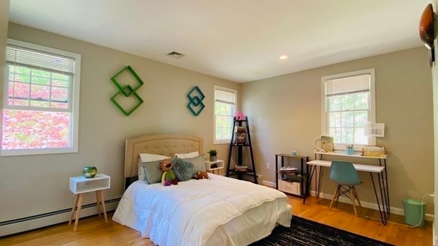 29 Burke Ln, Wellesley, MA 02481