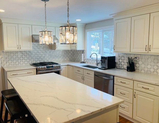 29 Burke Ln, Wellesley, MA 02481