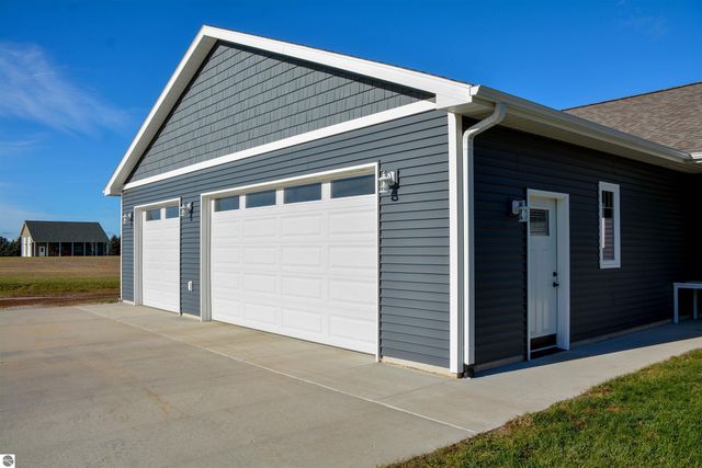 5597 Timber Flats Drive, Kingsley, MI 49649