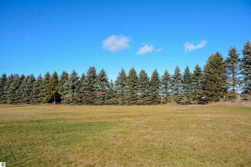 Image 55 of property listing at 5597 Timber Flats Drive, Kingsley, MI 49649