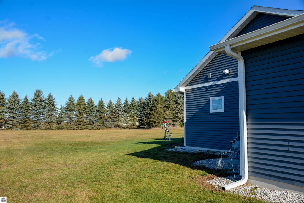 Image 61 of property listing at 5597 Timber Flats Drive, Kingsley, MI 49649