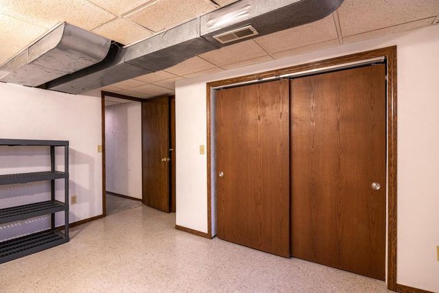3400 N SHAWNEE LANE, Appleton, WI 54914