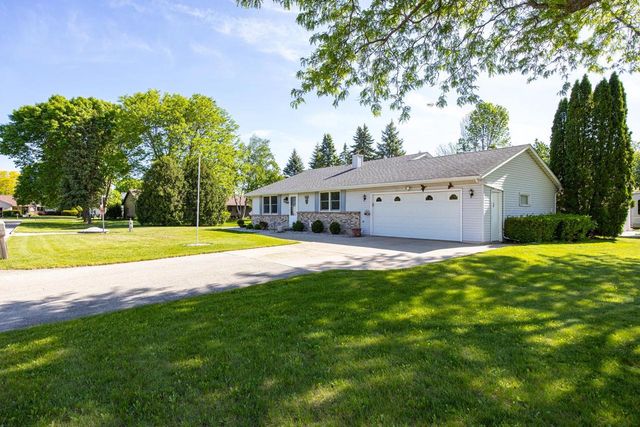 3400 N SHAWNEE LANE, Appleton, WI 54914
