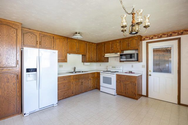 3400 N SHAWNEE LANE, Appleton, WI 54914