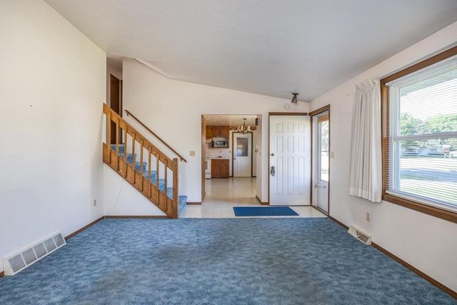 3400 N SHAWNEE LANE, Appleton, WI 54914