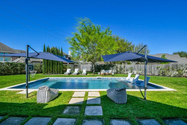 4222 Scenic Valley Lane, Sugar Land, TX 77479