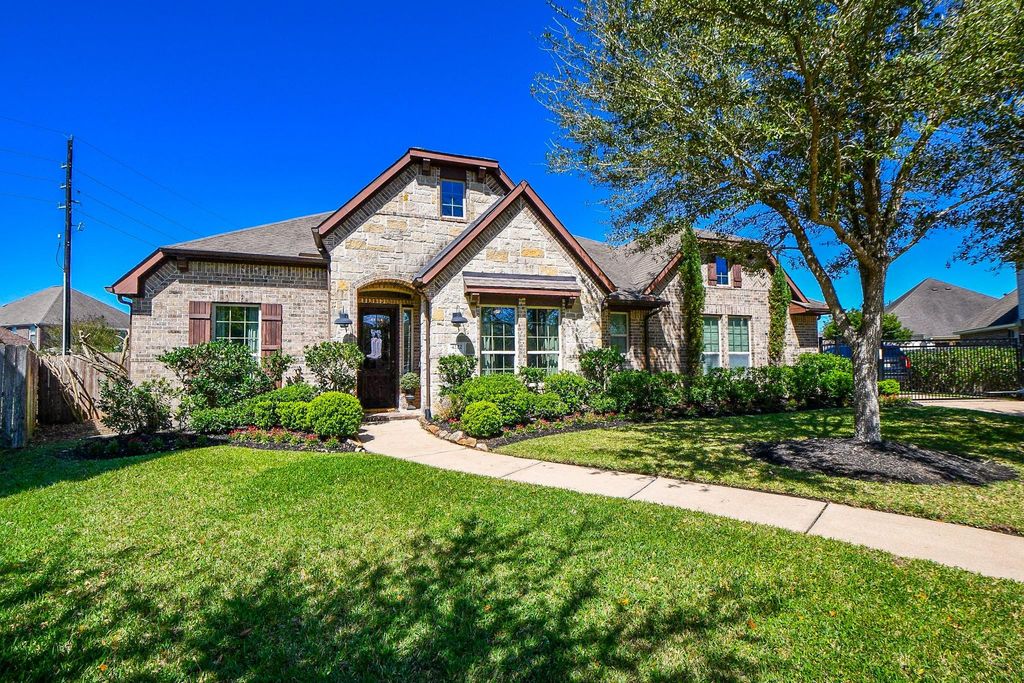 4222 Scenic Valley Lane, Sugar Land, TX 77479