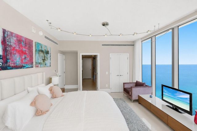6899 Collins Avenue 2708, Miami Beach, FL 33141