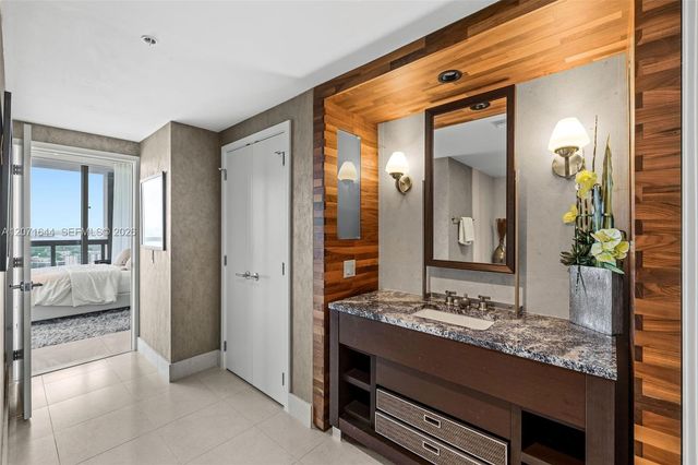 6899 Collins Avenue 2708, Miami Beach, FL 33141