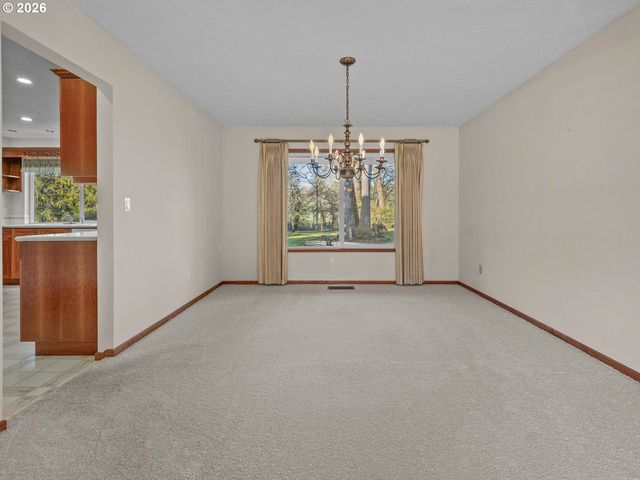 10061 Nw VALLEY VISTA Rd, Hillsboro, OR 97124