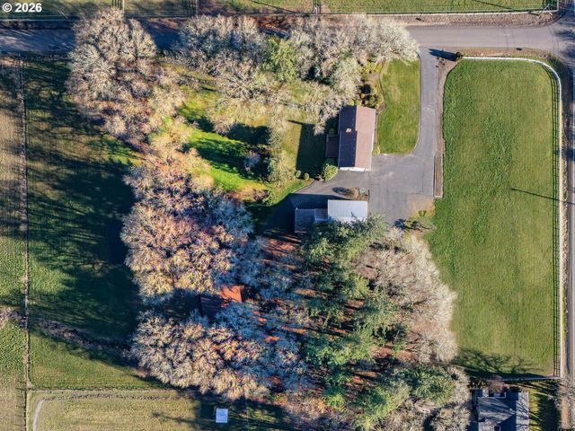 10061 Nw VALLEY VISTA Rd, Hillsboro, OR 97124