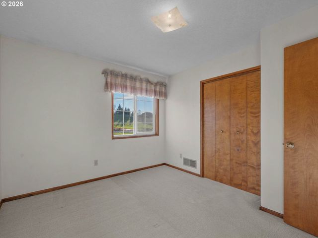 10061 Nw VALLEY VISTA Rd, Hillsboro, OR 97124