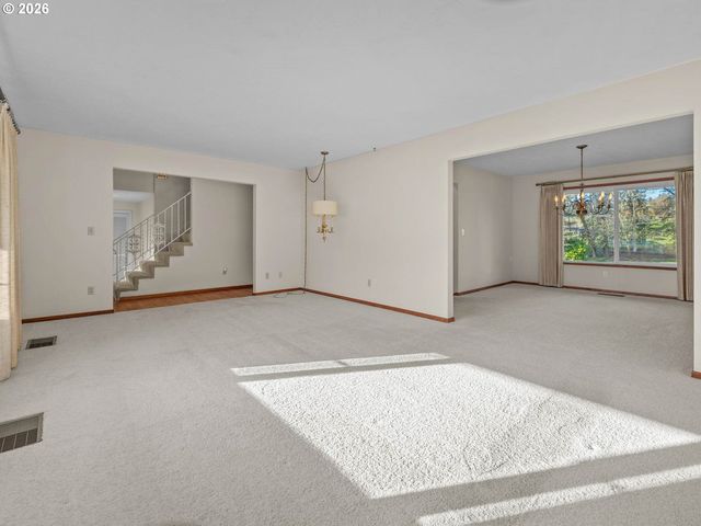 10061 Nw VALLEY VISTA Rd, Hillsboro, OR 97124