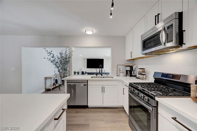 7321 Westpark Avenue, Las Vegas, NV 89147