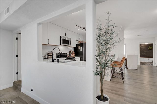 7321 Westpark Avenue, Las Vegas, NV 89147