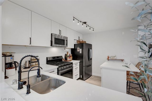 7321 Westpark Avenue, Las Vegas, NV 89147