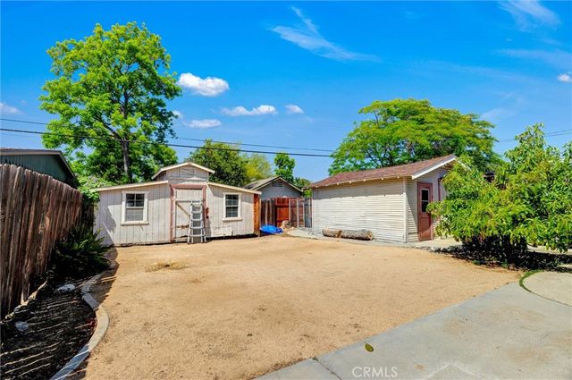 551 E Columbia, Pomona, CA 91767
