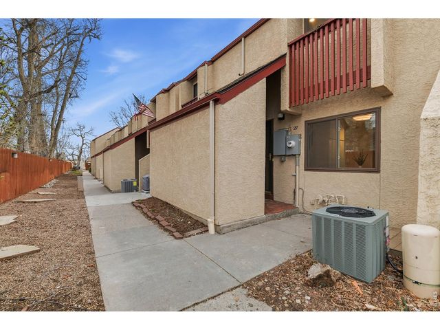 1060 S Parker Rd 27, Denver, CO 80231