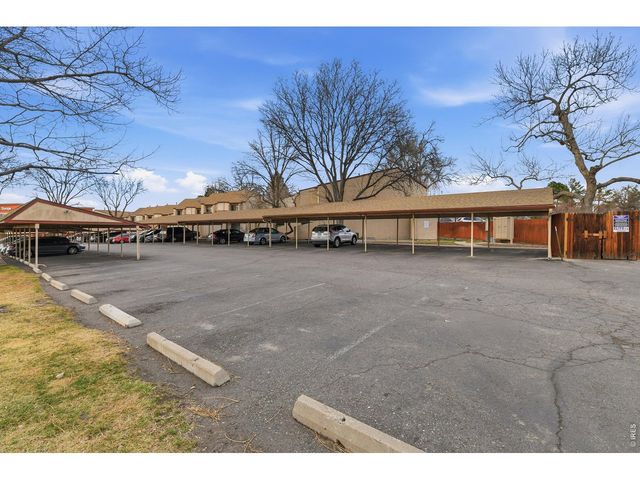 1060 S Parker Rd 27, Denver, CO 80231