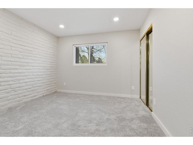 1060 S Parker Rd 27, Denver, CO 80231