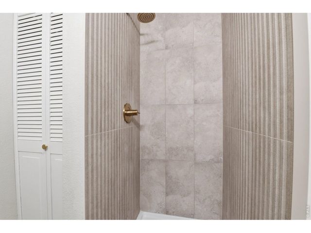 1060 S Parker Rd 27, Denver, CO 80231
