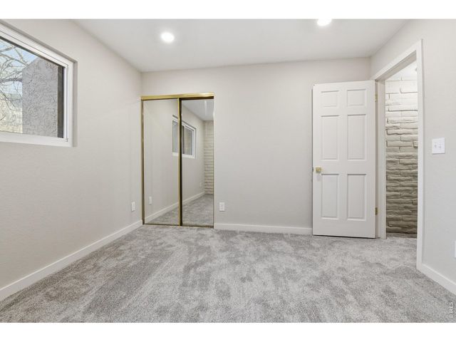 1060 S Parker Rd 27, Denver, CO 80231