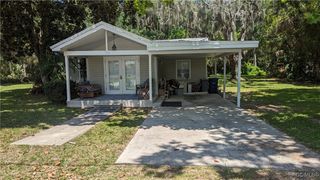 704 NE 2nd Avenue, Crystal River, FL 34429