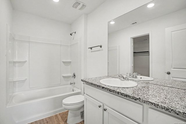 5458 DAPHNE PATH, San Antonio, TX 78253