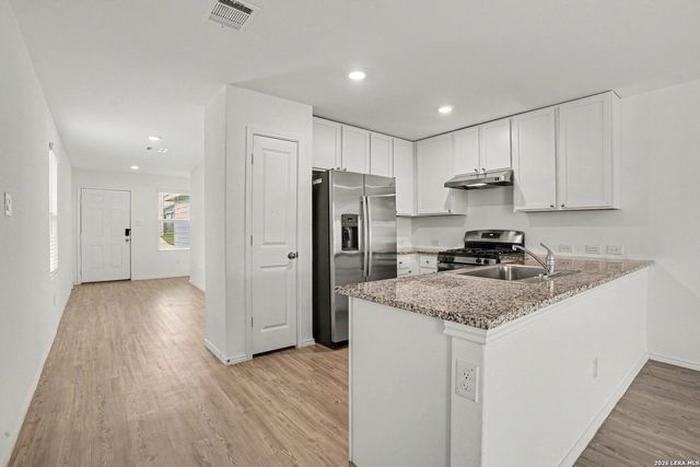 5458 DAPHNE PATH, San Antonio, TX 78253