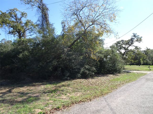 24901 Shannon St Street, Hempstead, TX 77445