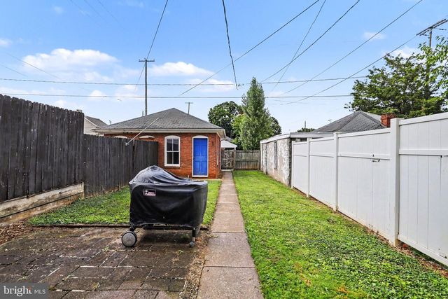 1653 FILBERT ST, York, PA 17404