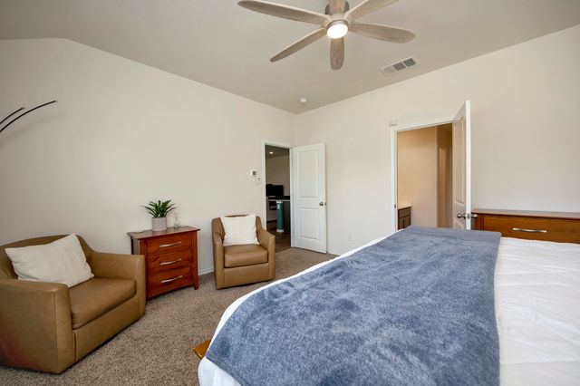 924 English Drive, Aubrey, TX 76227