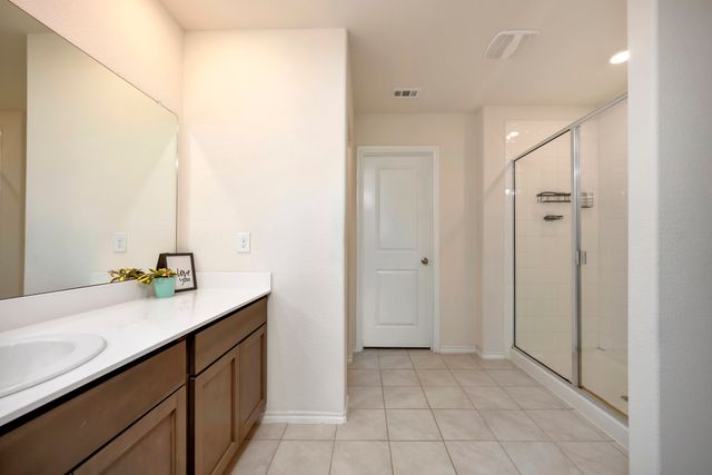 924 English Drive, Aubrey, TX 76227