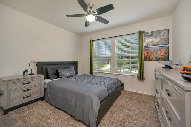 924 English Drive, Aubrey, TX 76227