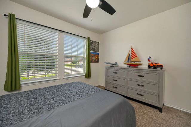 924 English Drive, Aubrey, TX 76227