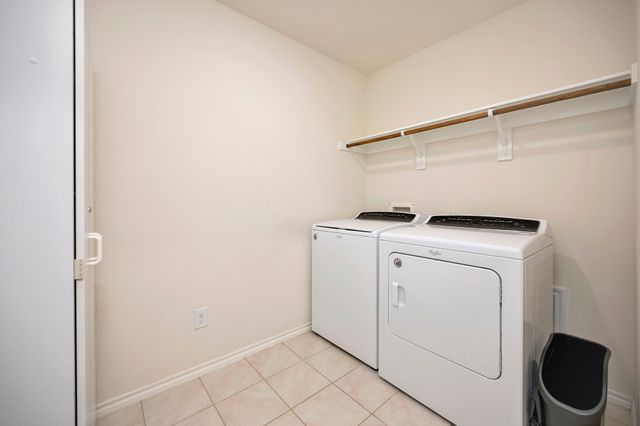 924 English Drive, Aubrey, TX 76227