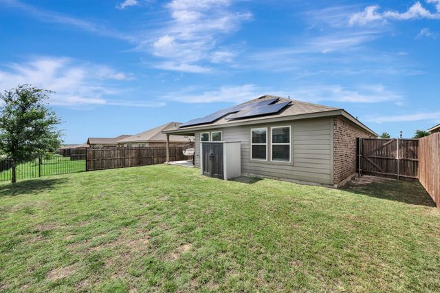 924 English Drive, Aubrey, TX 76227