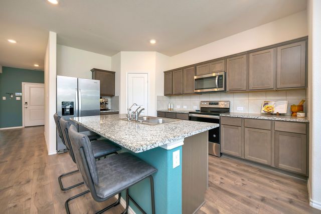 924 English Drive, Aubrey, TX 76227