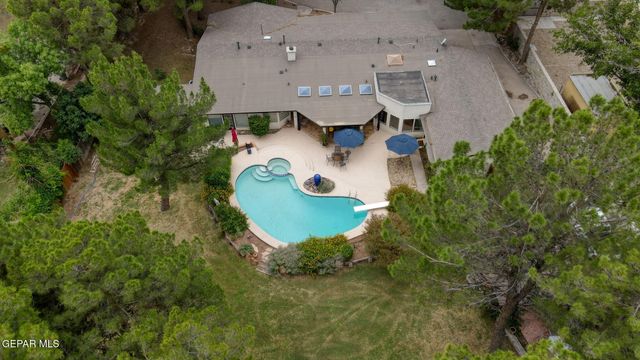 4298 BOY SCOUT Lane, El Paso, TX 79922