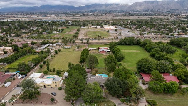 4298 BOY SCOUT Lane, El Paso, TX 79922