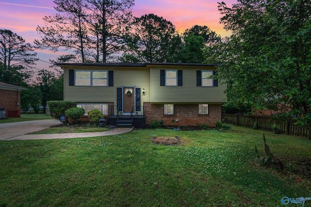 2723 Monticello Drive NW, Huntsville, AL 35810