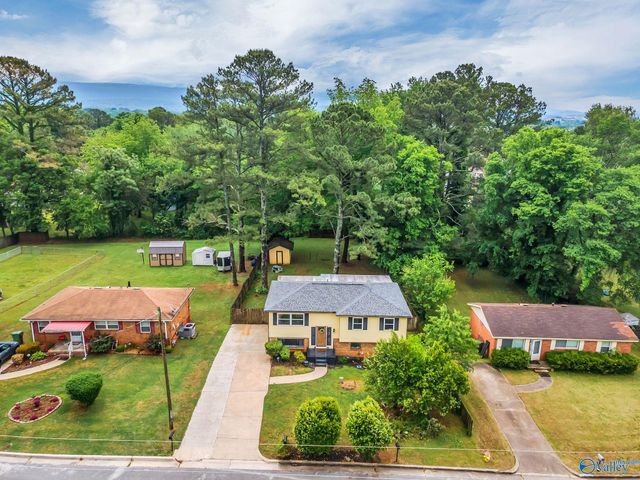2723 Monticello Drive NW, Huntsville, AL 35810