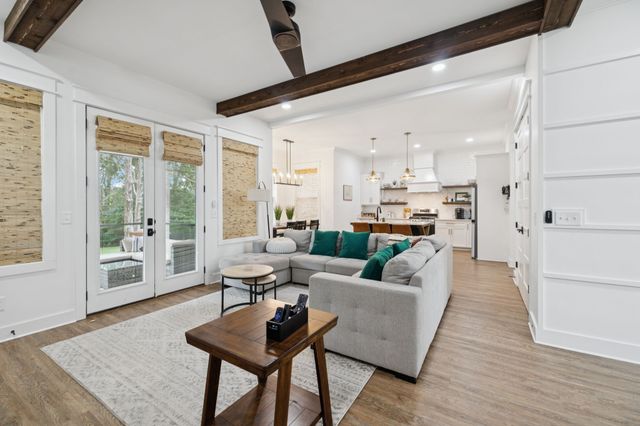 397 Campfire Ct, Winchester, TN 37398